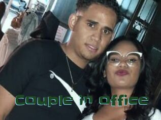 Couple_in_office