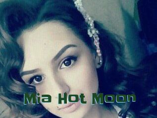 Mia_Hot_Moon