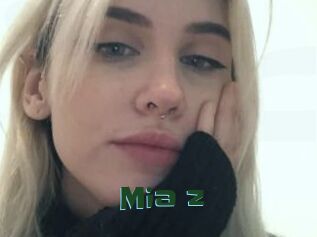 Mia_z