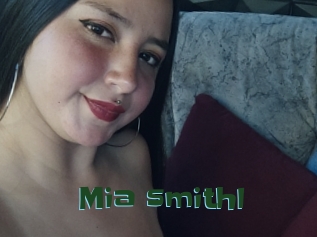 Mia_smithl