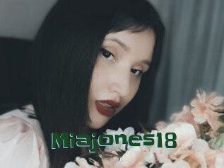 Miajones18