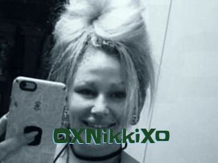 oXNikkiXo Jeune baise