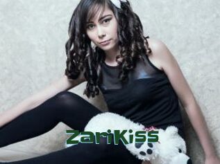 ZariKiss